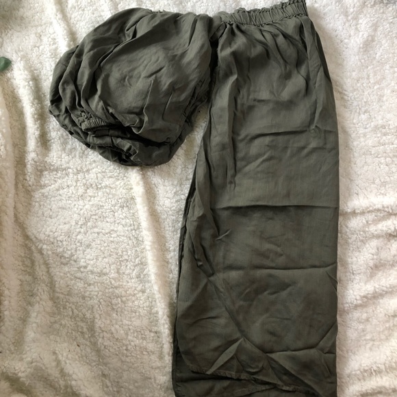 American Eagle Off-The-Shoulder Mini-Dress - Picture 2 of 6